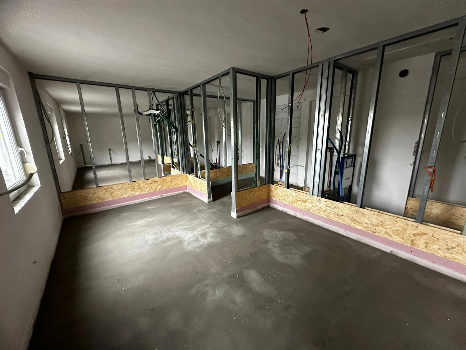 Partitions and preparation of the hotel spaces