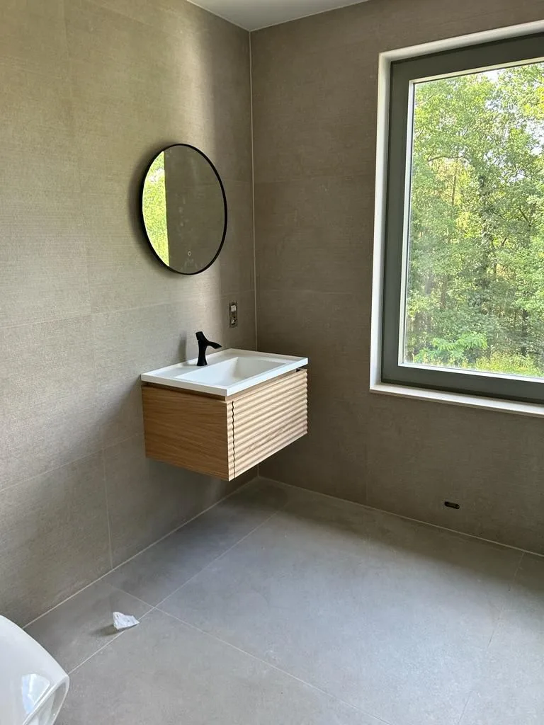 Bathroom with coordinated finishes
