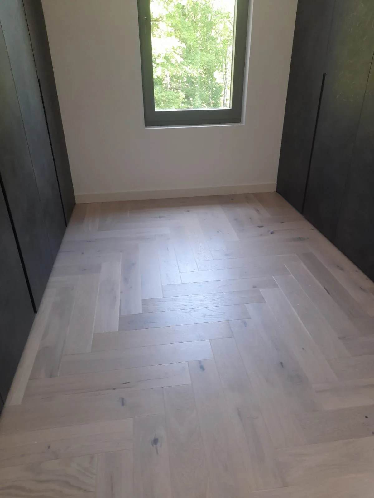 Interior fit-out and wood-look flooring
